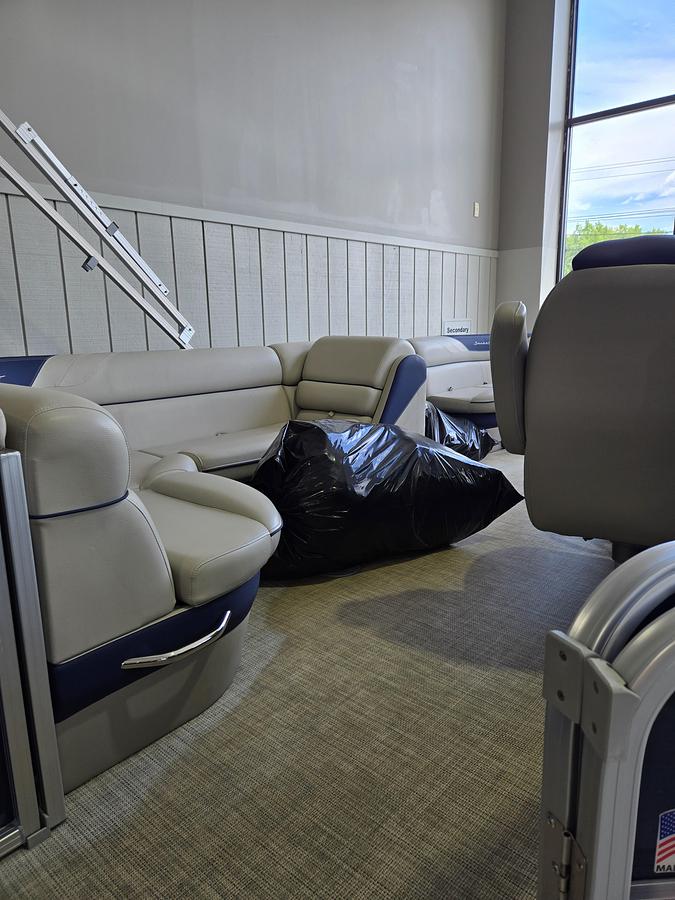 Used 2022 SOUTHBAY 220CR LE