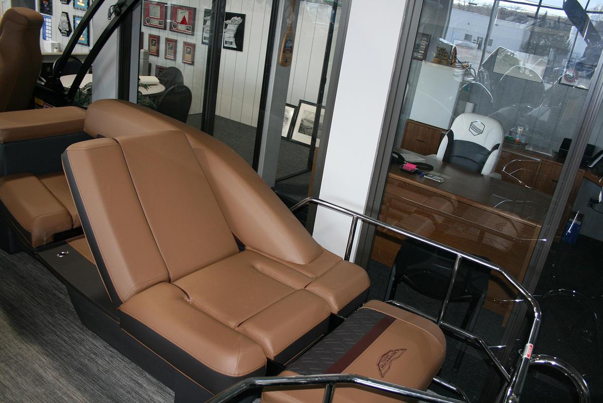 2026 Bennington 23MSLSF