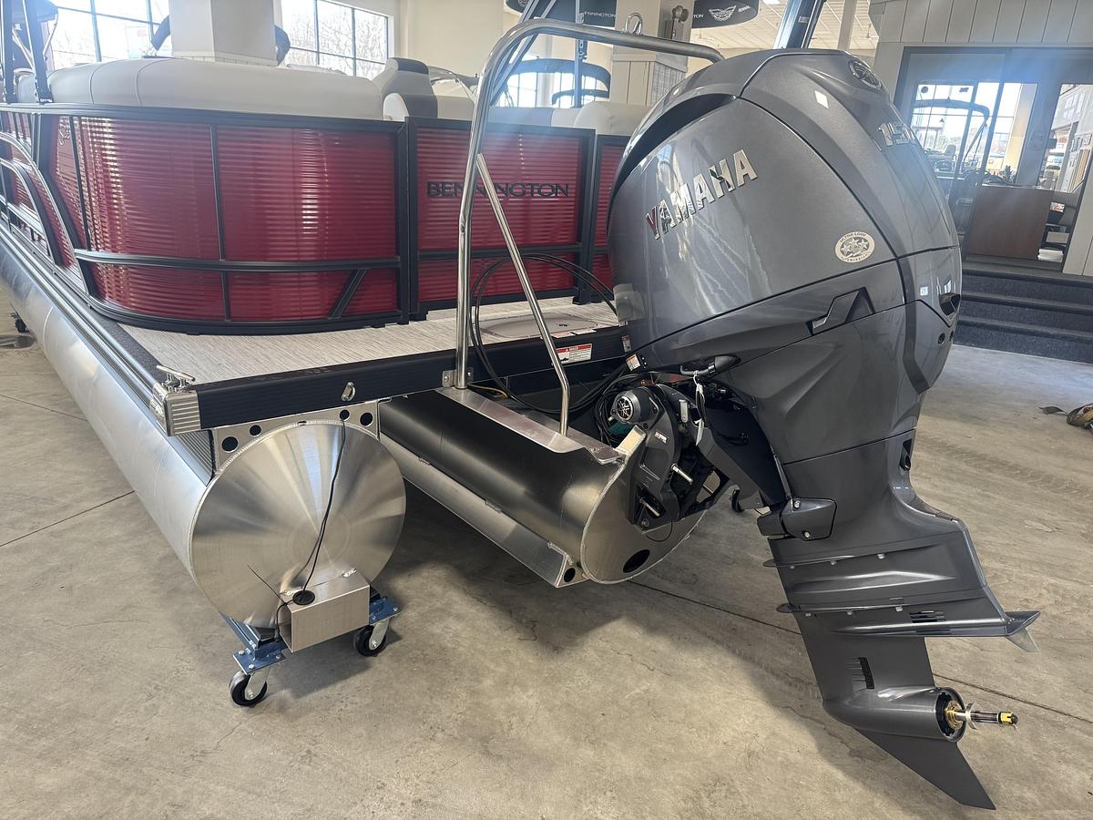 2026 Bennington 22SSRSE