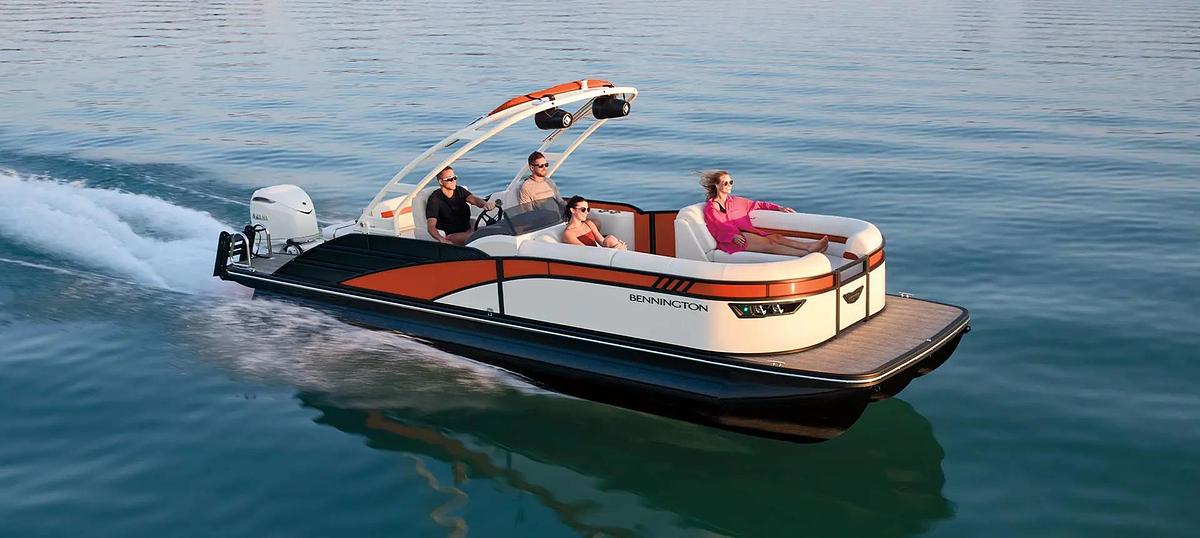 2026 Bennington LX Sport Line