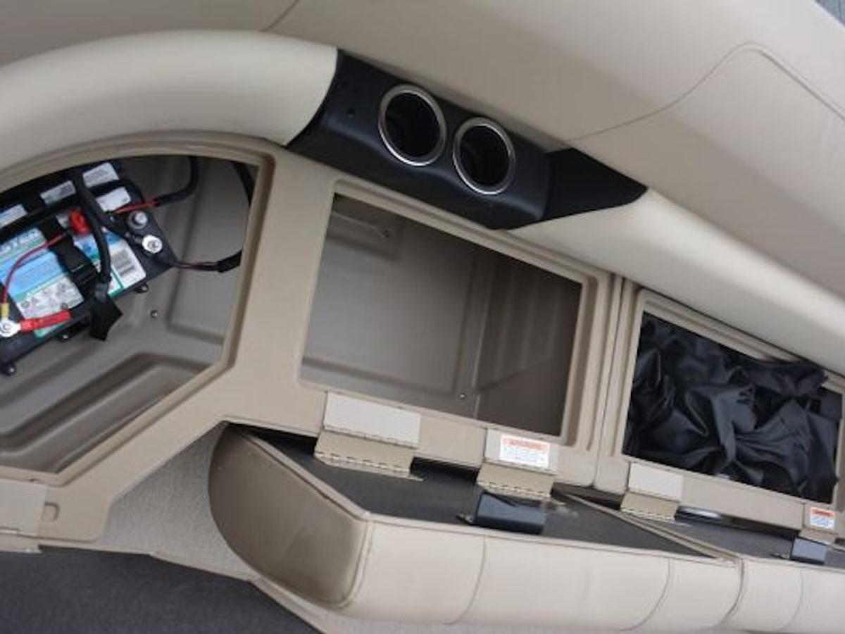 2025 Starcraft Marine LX 22 R