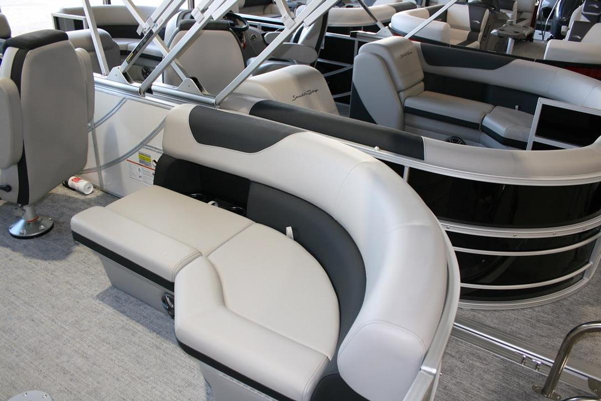 2026 South Bay 220RS LE Rear Seating 25"