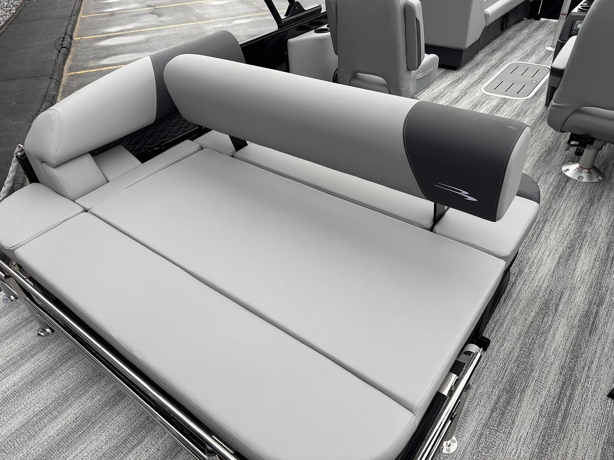 2026 Bennington 23SSBSF