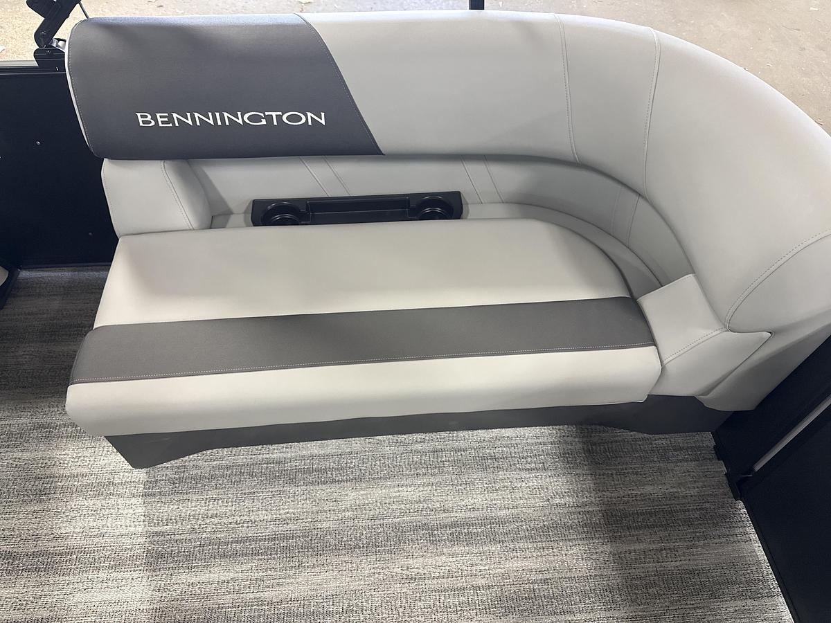 2027 Bennington 21SSB