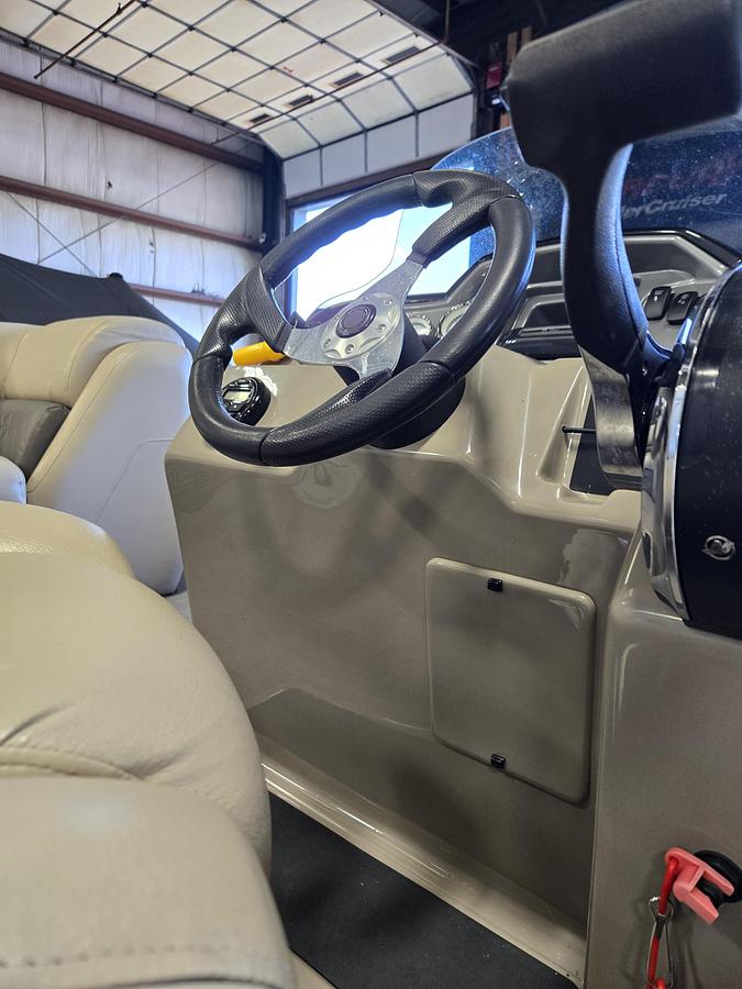 Used 2021 Sun Tracker 21' Fishin Barge