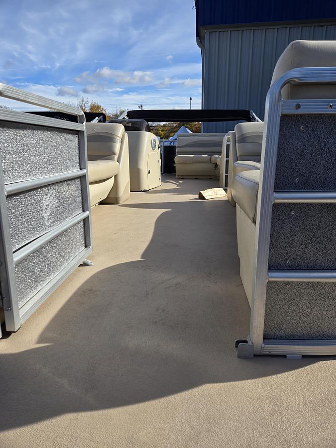 Used 2016 Cypress Cay Seabreeze 250