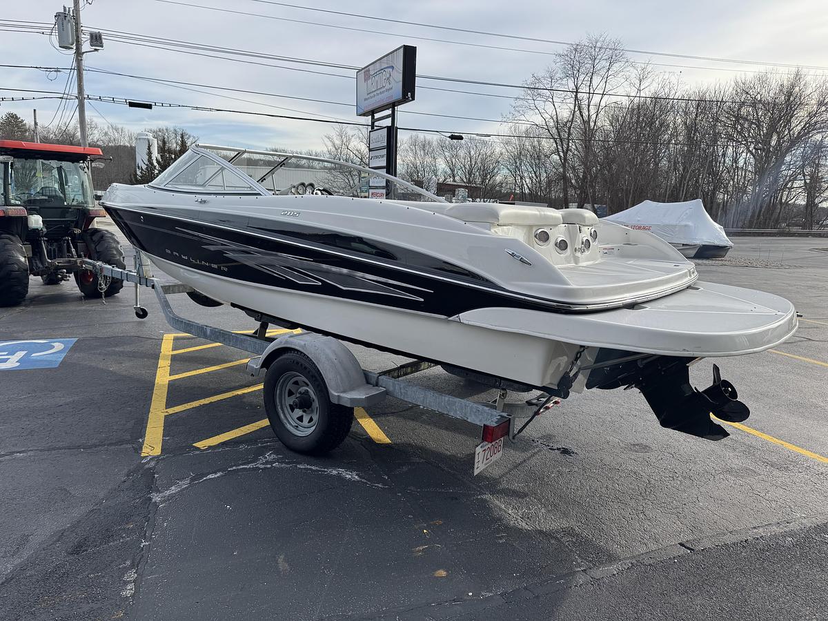 Used 2008 Bayliner 205 