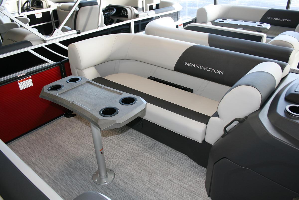 2026 Bennington 22SSRSE