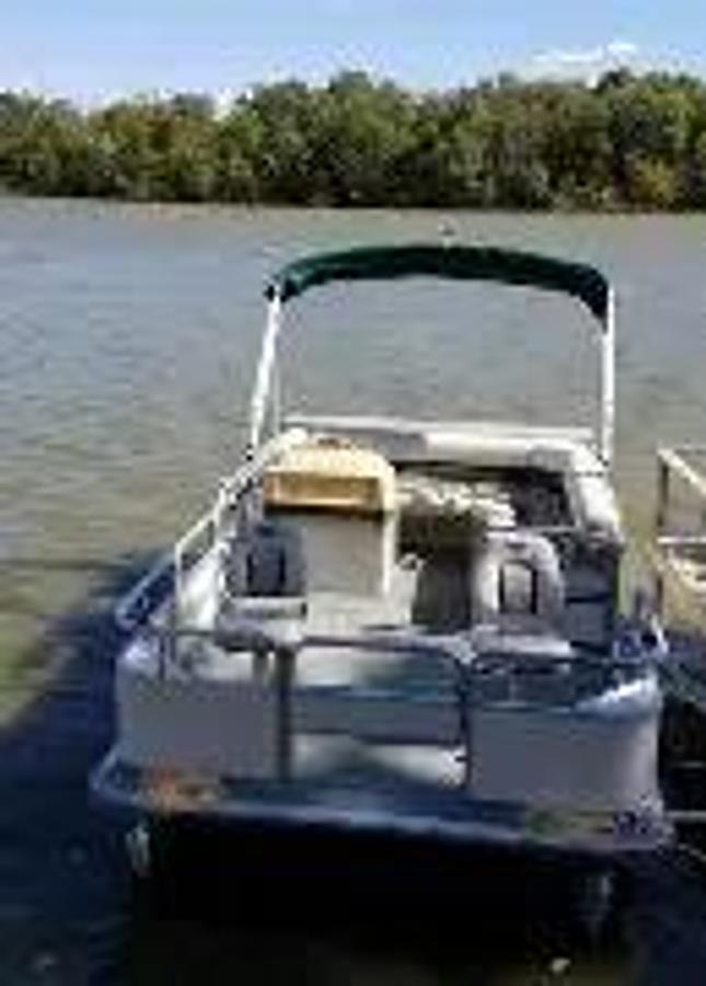 Used 2003 Smokercraft 18' Infinity