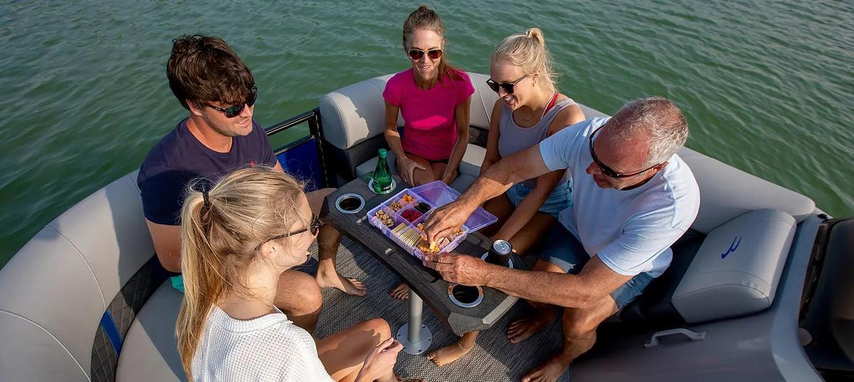 2026 Bennington SX Line