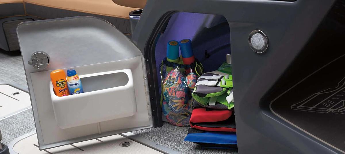 2026 Bennington M Line