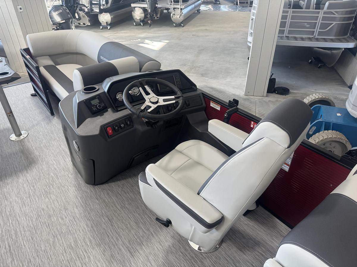 2026 Bennington 22SSRSE