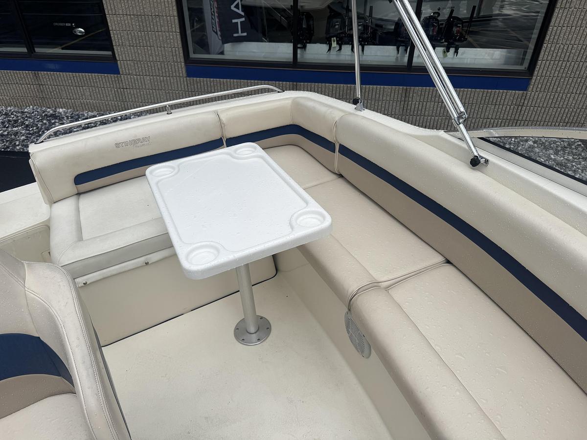 Used 2000 Stingray 220 DS