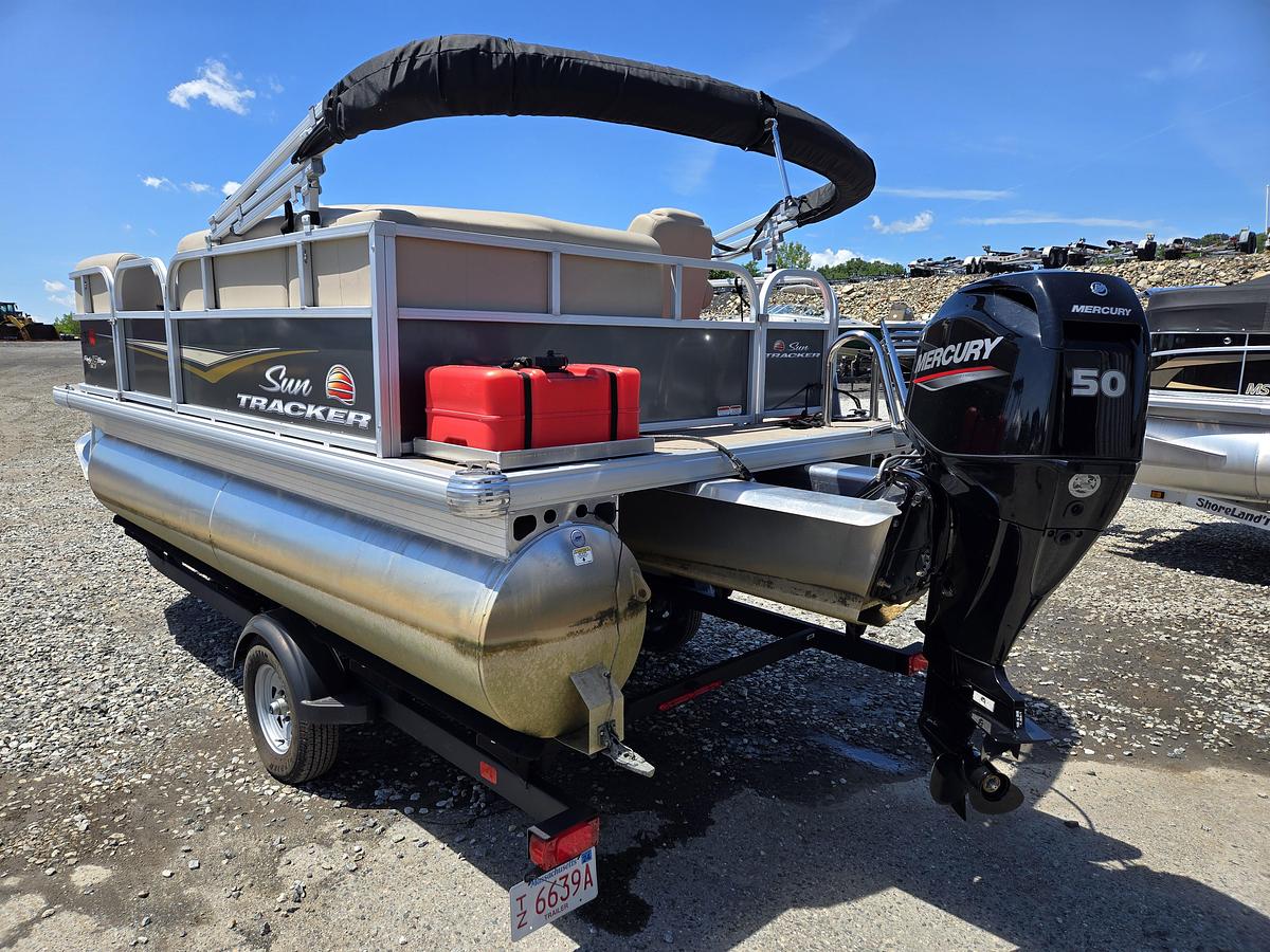 Used 2024 Sun Tracker PB16 DLX