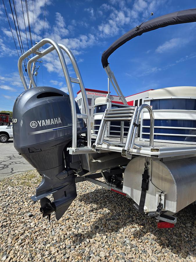 Used 2018 Sylvan 8522 LZ
