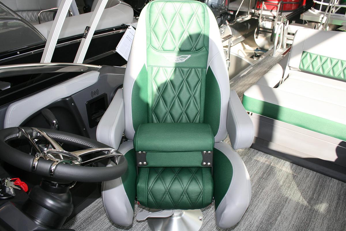 2026 Bennington 25QSBWSF