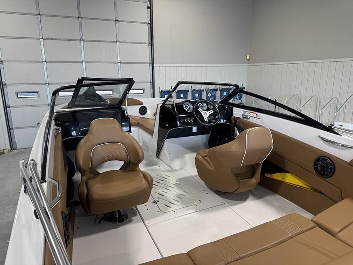 Used 2019 Glastron GT 205