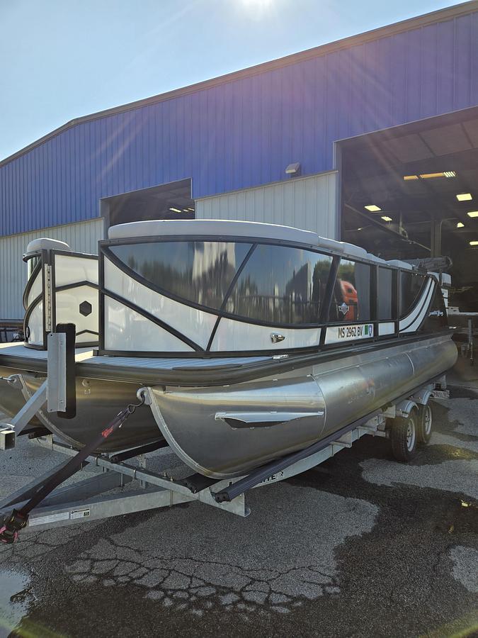 Used 2023 SOUTHBAY 521 CR 2.75 Tri-toon