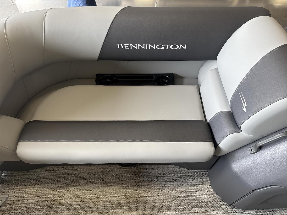 2027 Bennington 168SL w/40HP Yamaha