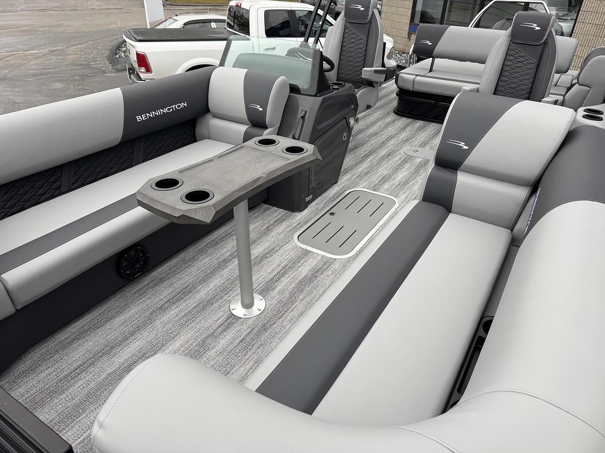 2026 Bennington 23SSBSF