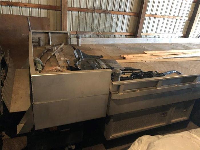 Used Isuzu Aluminum Flatbed Water Truck