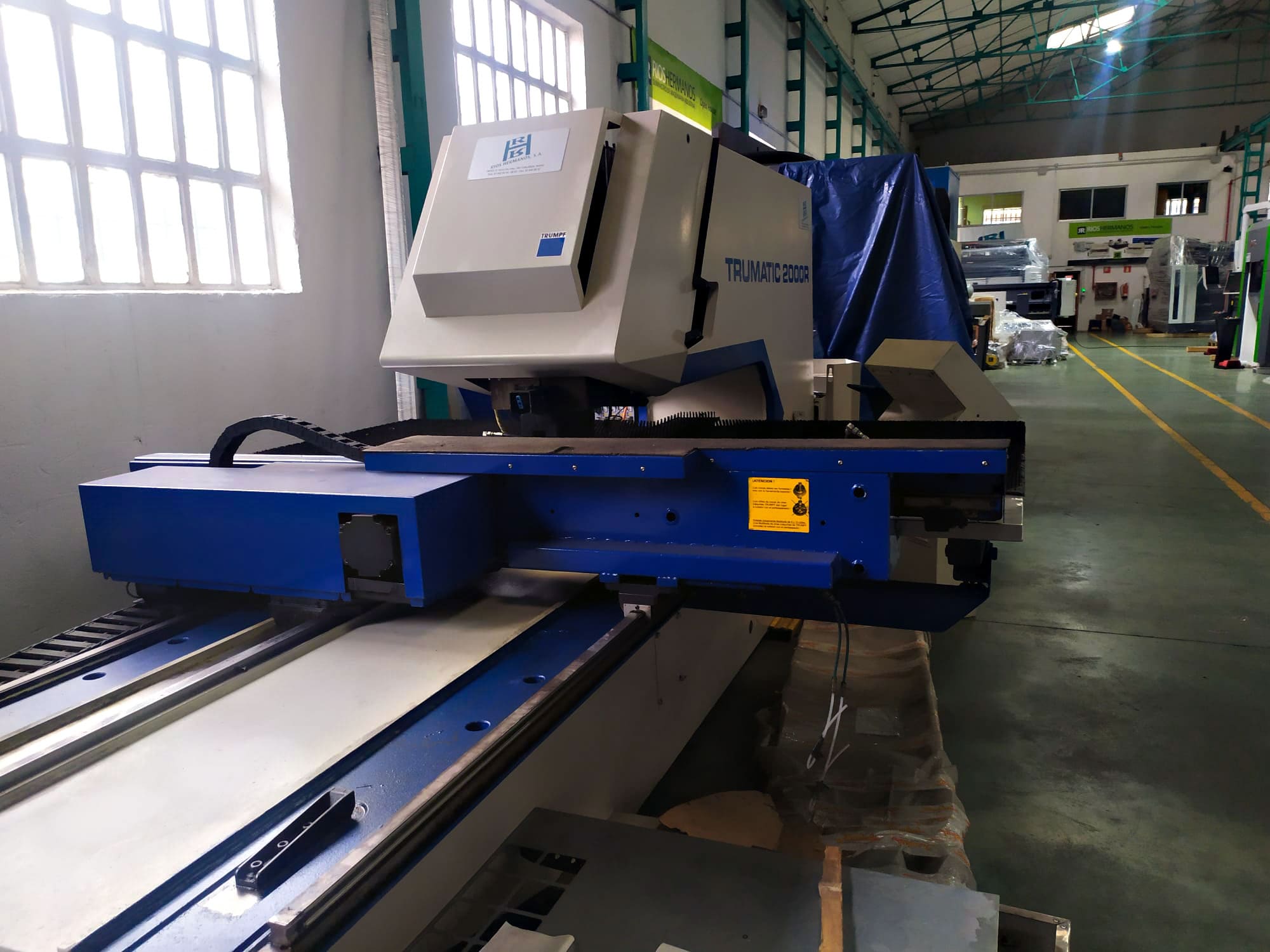 Used Trumpf Trumatic 2000R -  Punching Machine - 2001