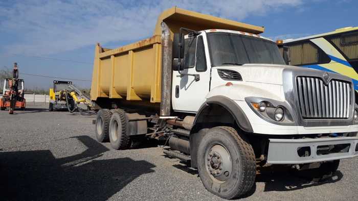 2009 INTERNATIONAL 7600SBA