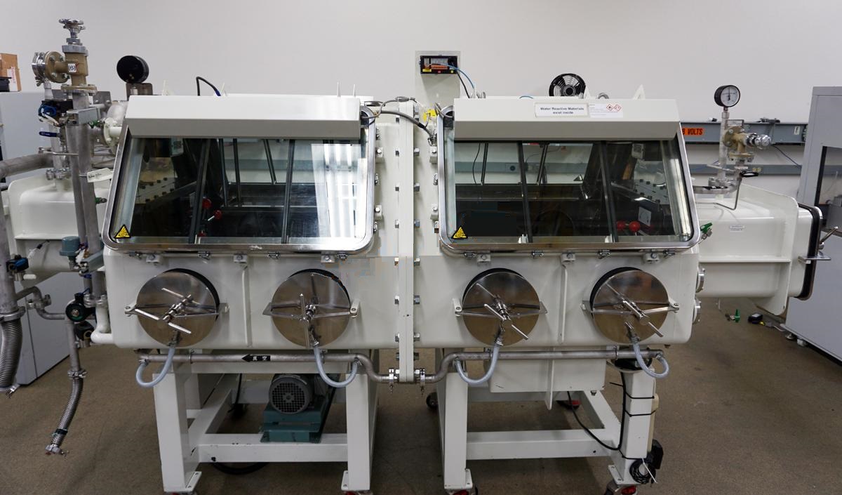Used MIWA vacuum glovebox with purifier - Lithium battery research
