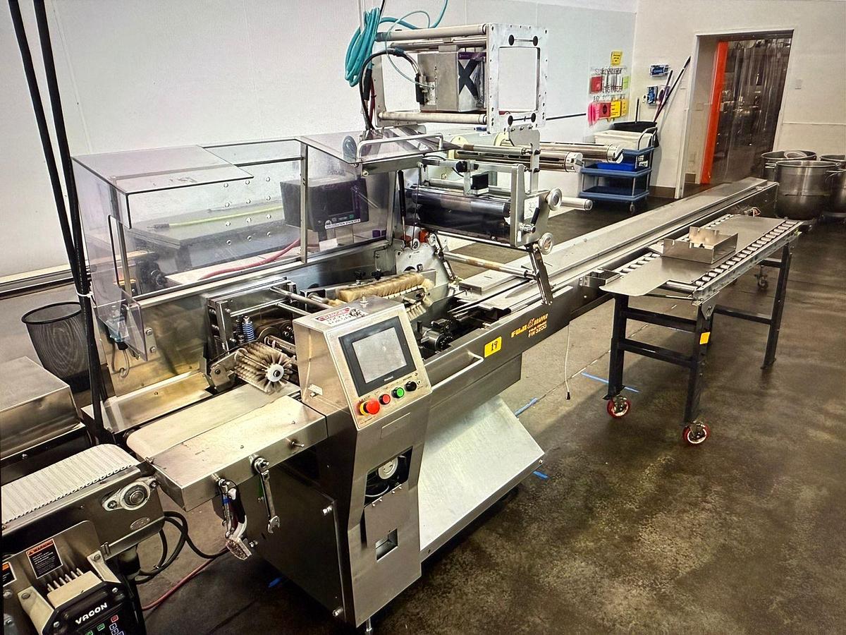 Used Fuji FW3200 Wrapper