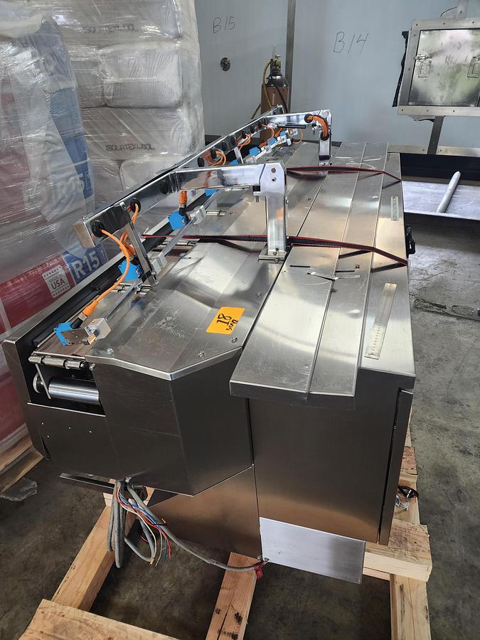 Used 2016 Fuji FW3200 Wrapper