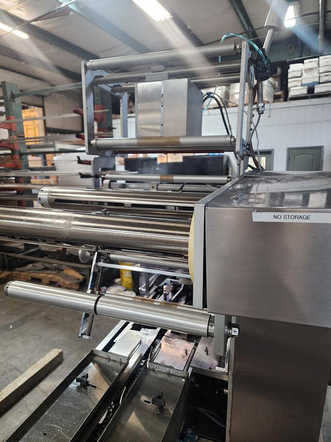 Used 2016 Fuji FW3200 Wrapper