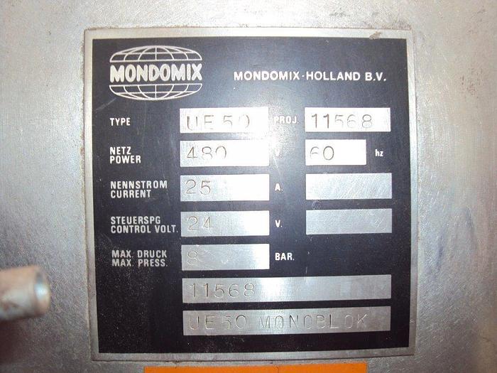 Used MondoMix UE50