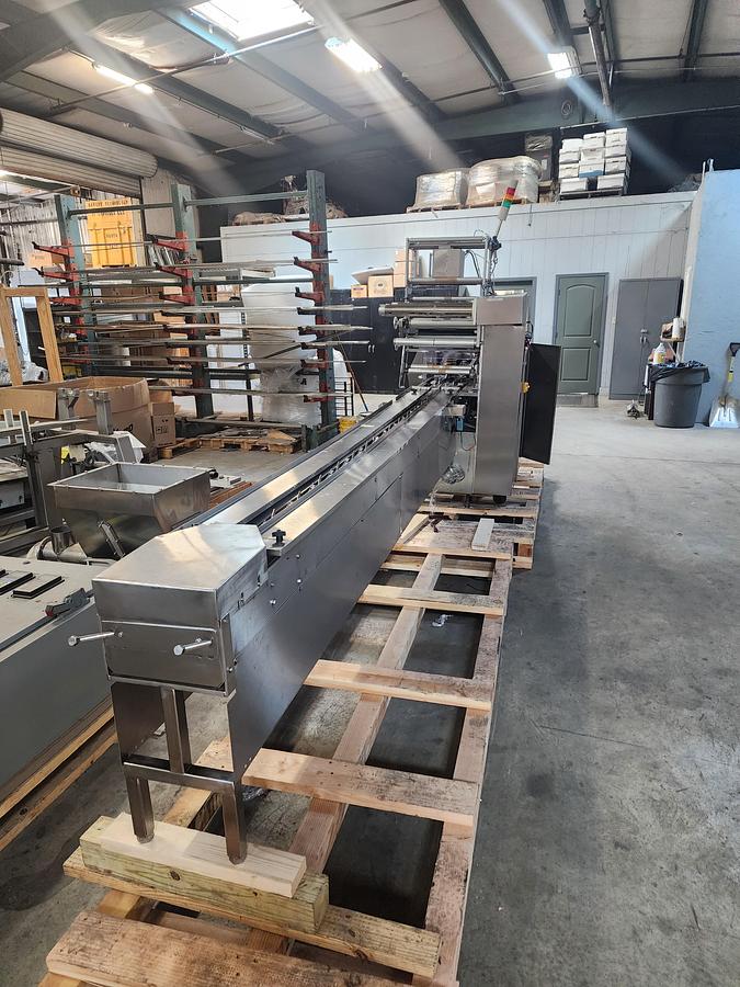 Used 2016 Fuji FW3200 Wrapper