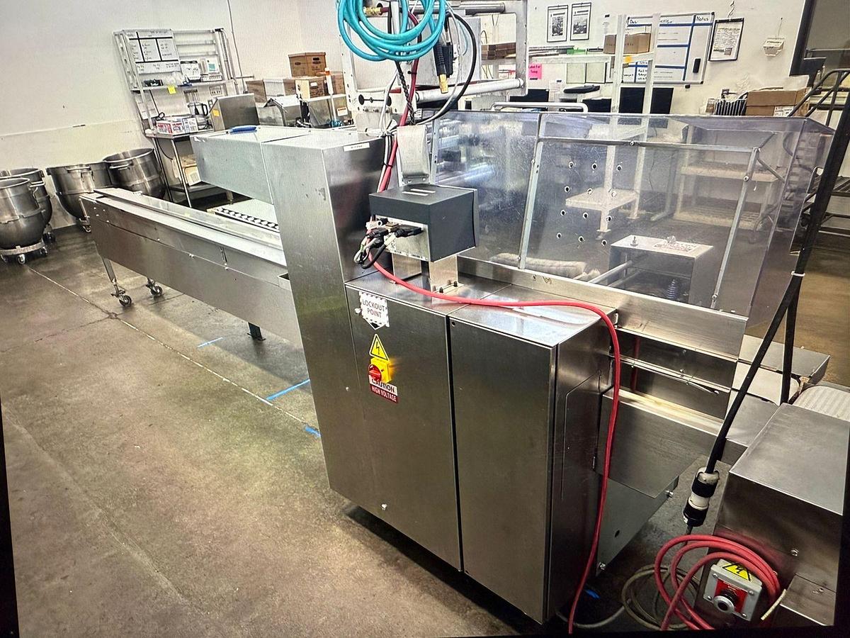 Used Fuji FW3200 Wrapper