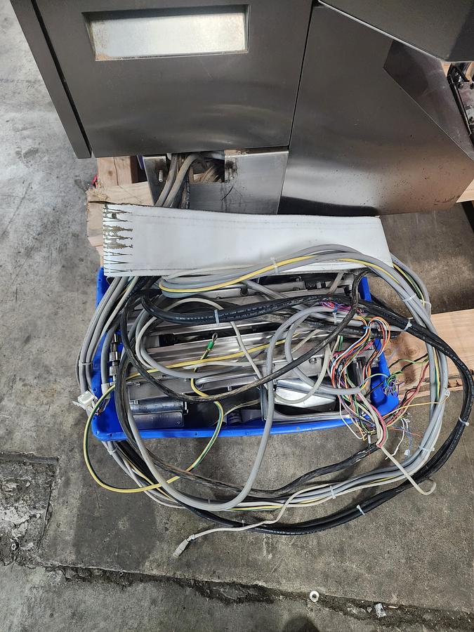 Used 2016 Fuji FW3200 Wrapper