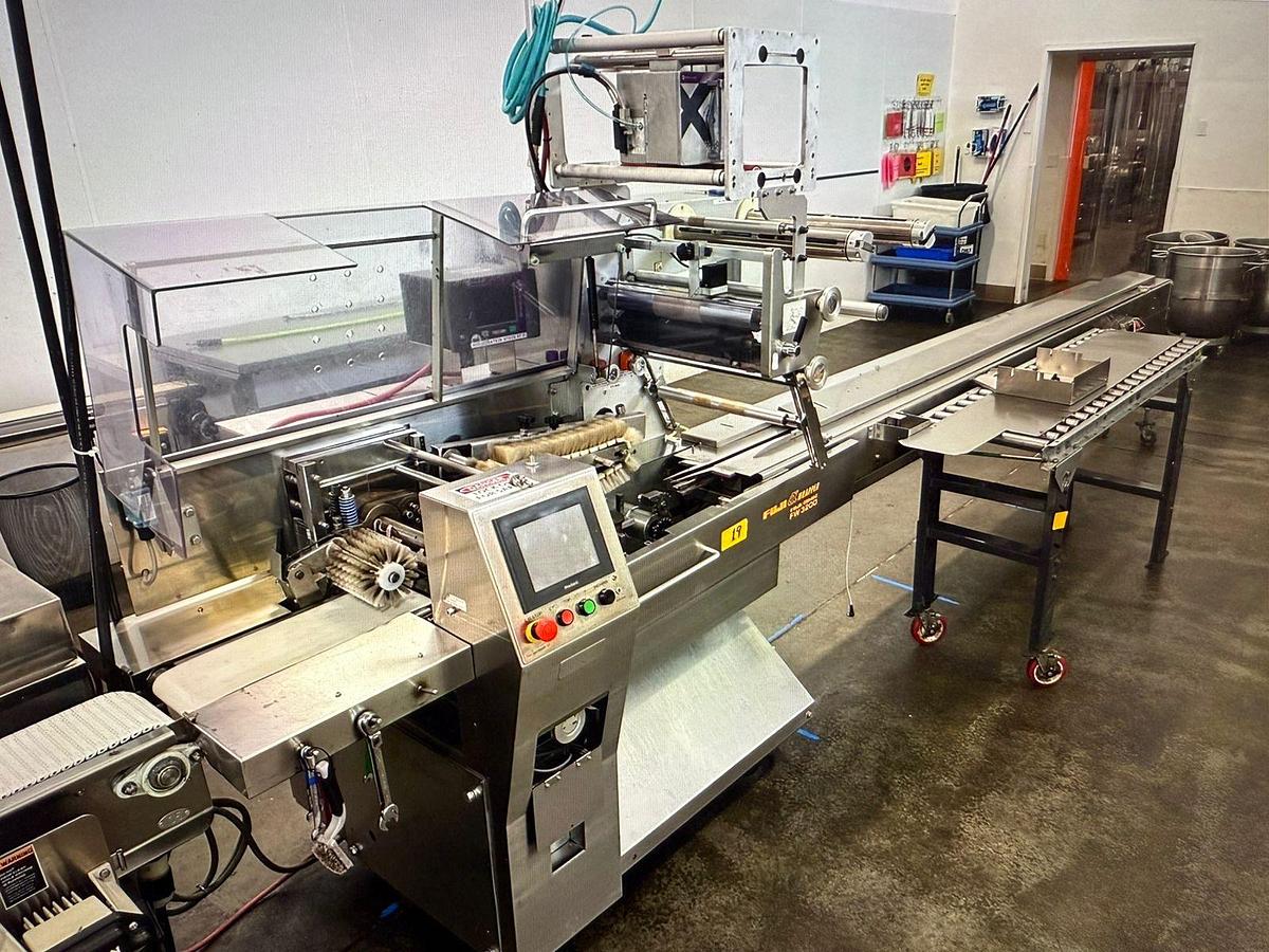 Used Fuji FW3200 Wrapper