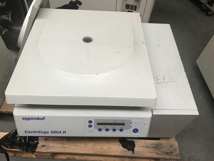 Used EPPENDORF Centrifuge 5804R