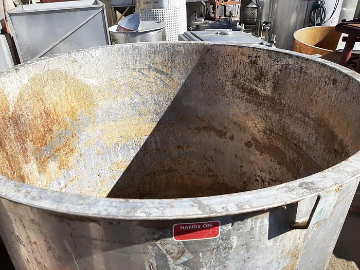 Used Tank, 750 Gallon, 304 S/st, 60" x 60", OT/DB #S743562