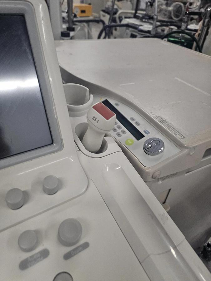 Used 2010 Philips IE33 Diagnostic Ultrasound System w S5-1 Transducer
