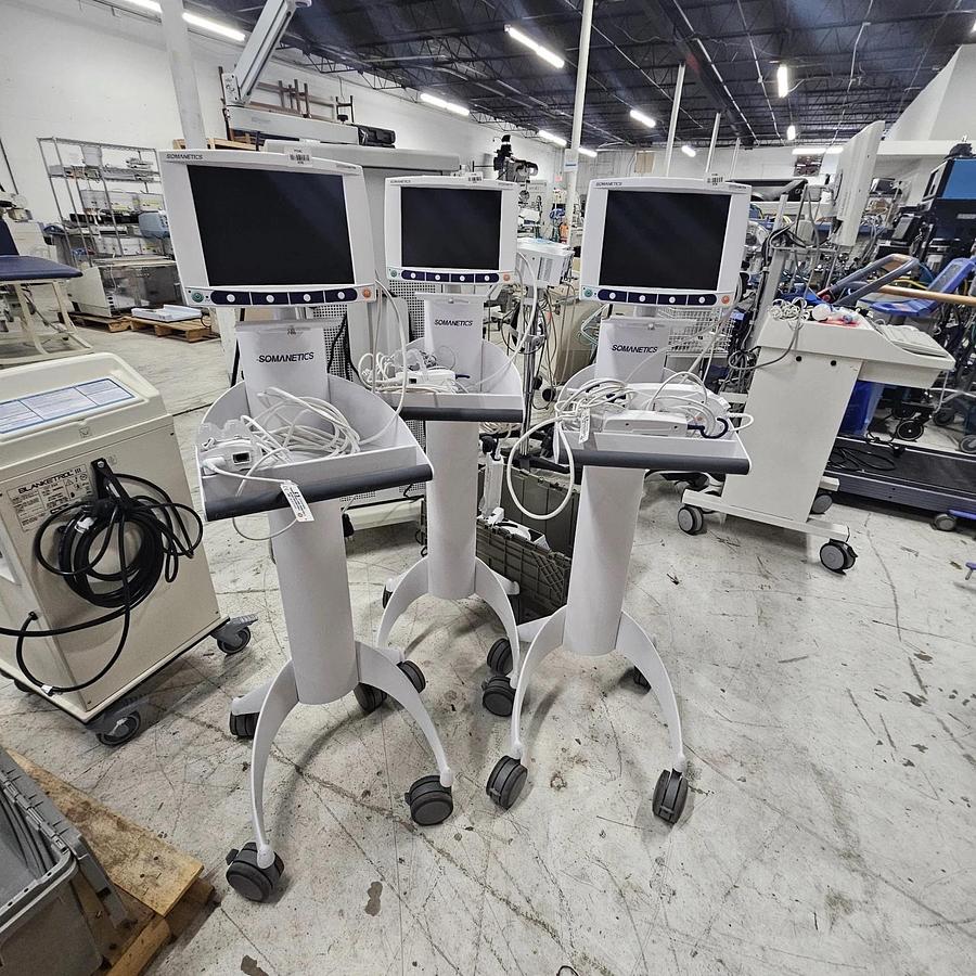 Used Covidien Invos Cerebral Somatic Oximeter With Stand ( LOT Of 3)