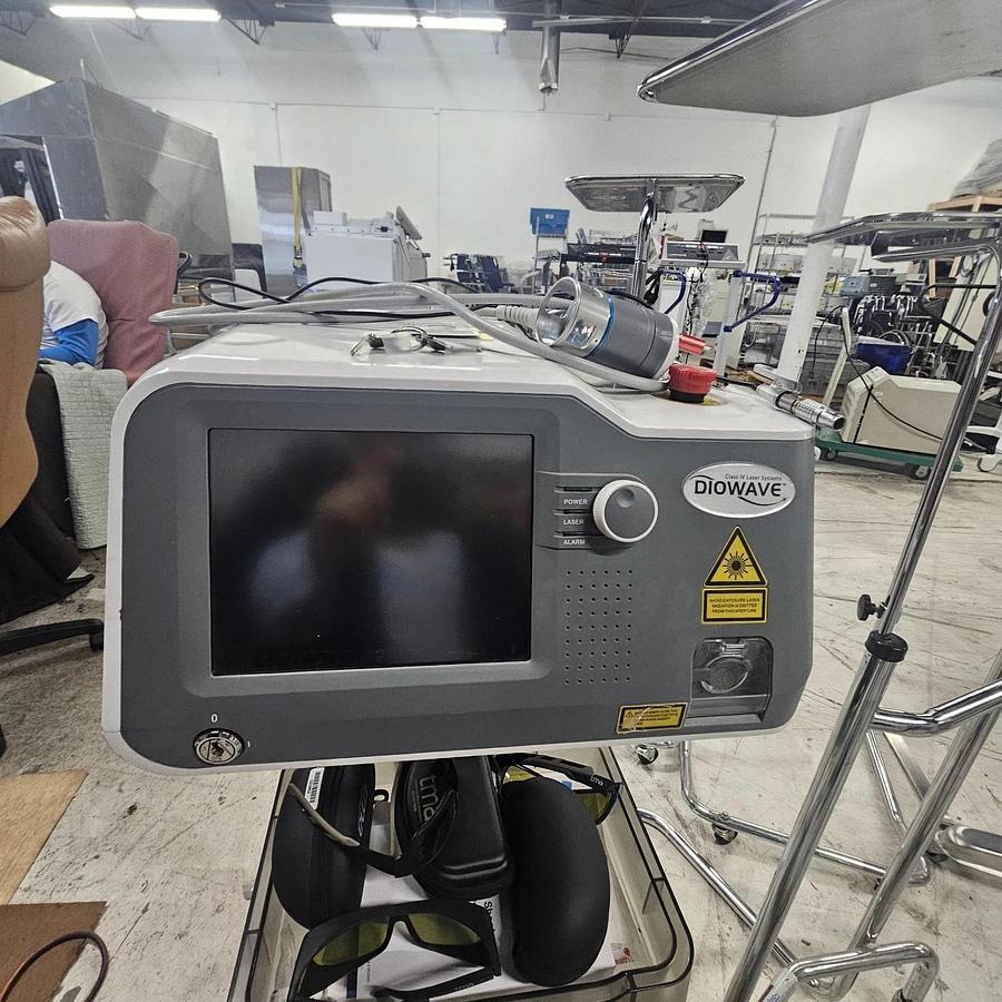 Used Diowave Portable Class IV Laser SYSTEM