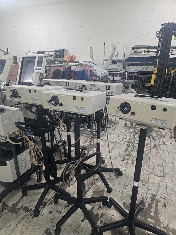 Used Luxtec 9300XSP & 9000 Light Source for Surgical Headlight Qty 5