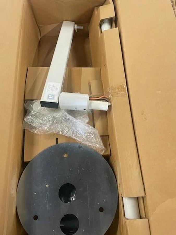 Used Mint Burton AIM-200 Surgical Exam Light