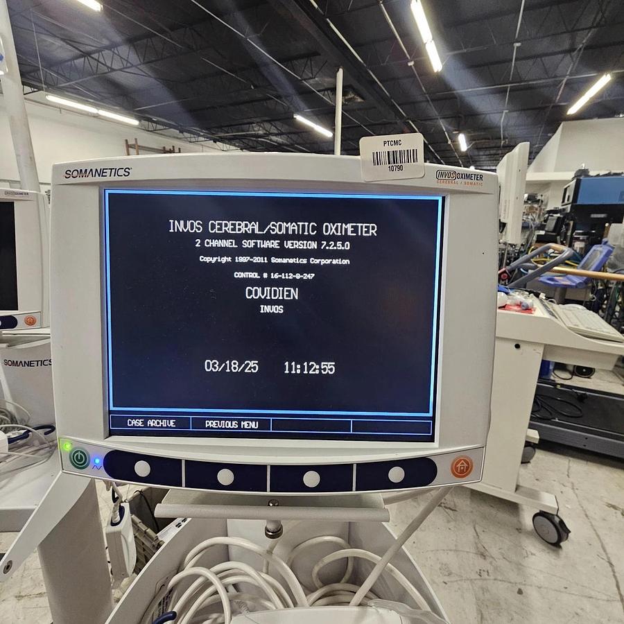 Used Covidien Invos Cerebral Somatic Oximeter With Stand ( LOT Of 3)