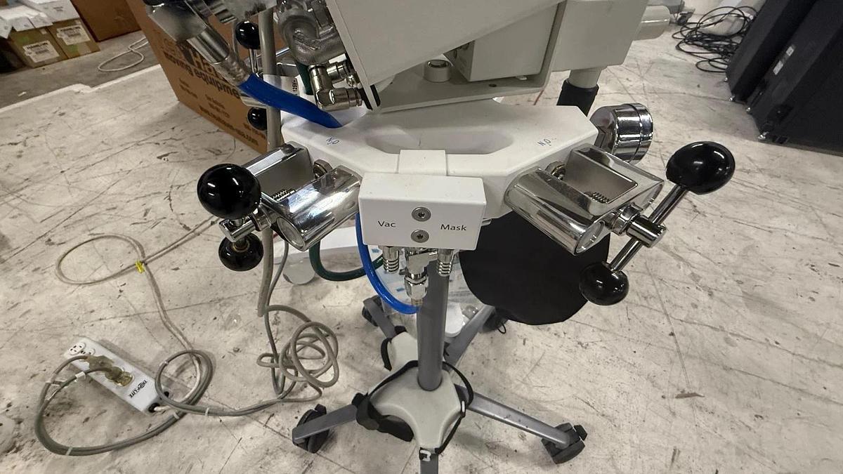 Used Flowmeter Portable Accutron Digital Ultra 4 Tank System