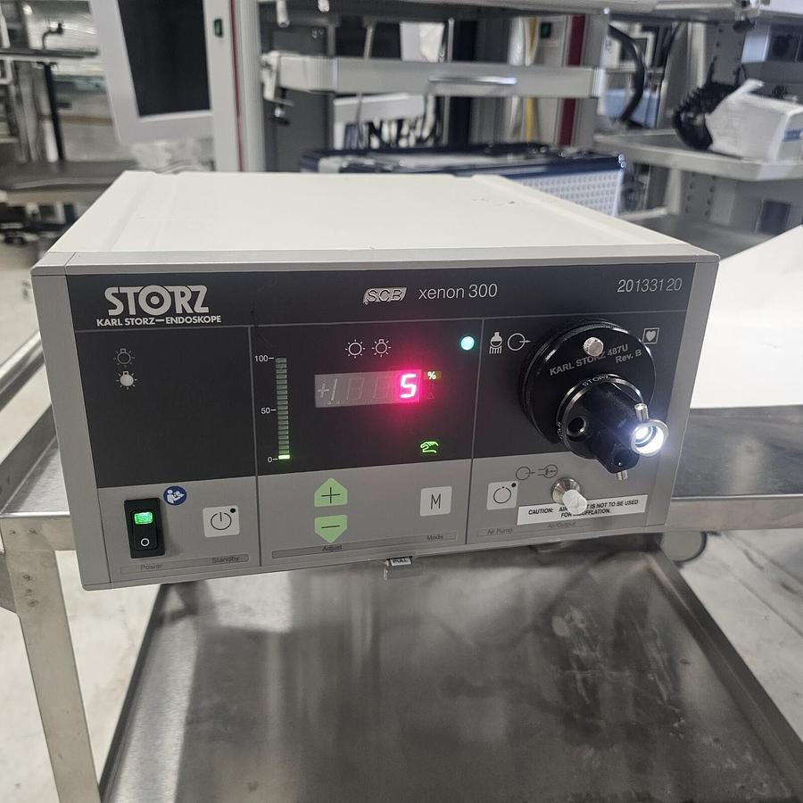 Used Karl Storz 20133120 SCB Xenon 300 Light Source
