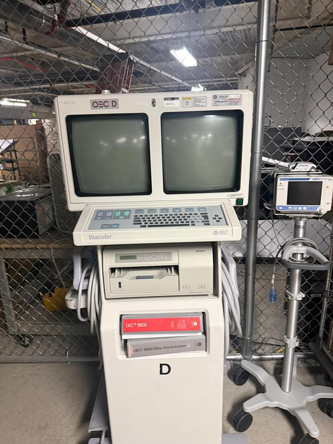 Used 2004 GE  OEC 9800 , C ARM