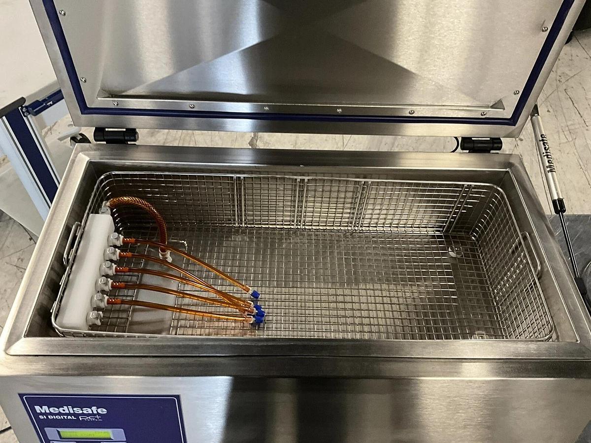 Used MEDISAFE SI DIGITAL Cannulated Instrument Cleaner Model SI2060CPE