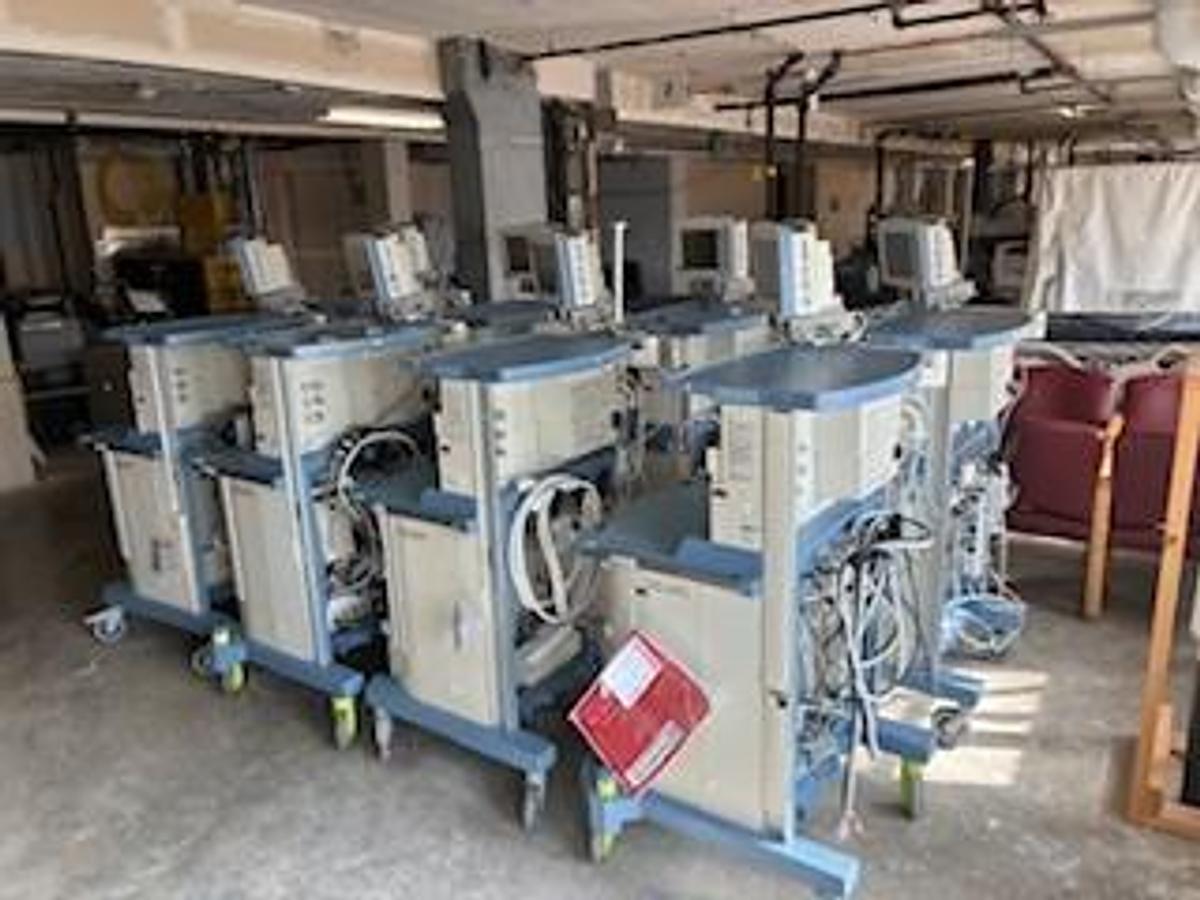 Used Drager Fabius® GS premium Anesthesia Machine (Lot of 8)