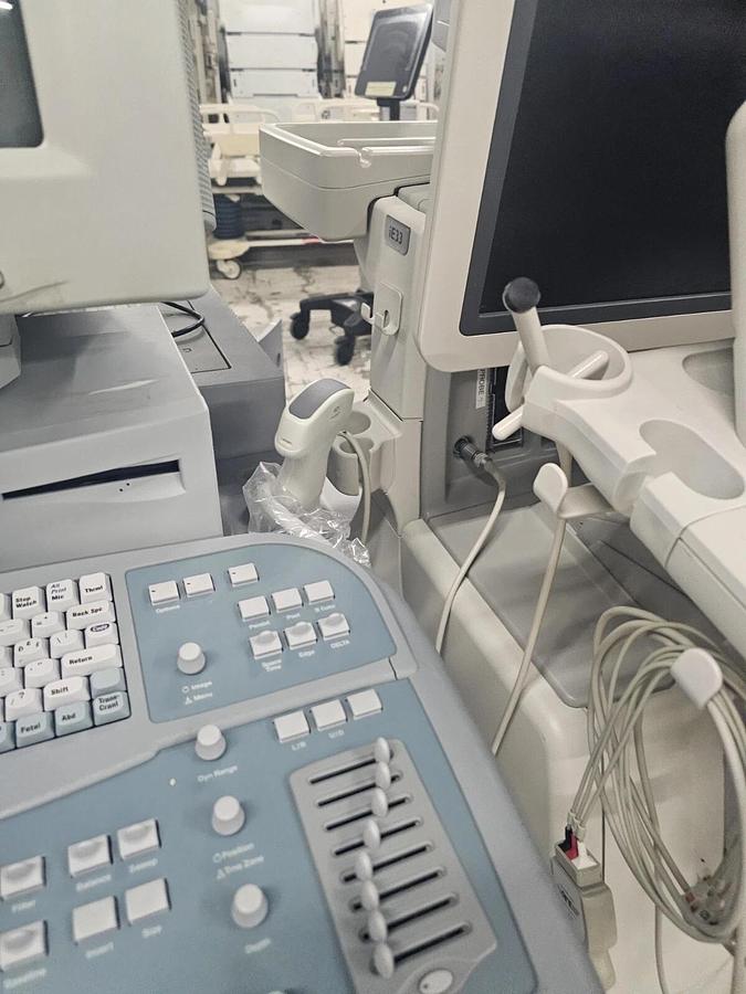 Used Acuson Sequoia 512 Ultrasound With Convex And Vaginal Teansducer